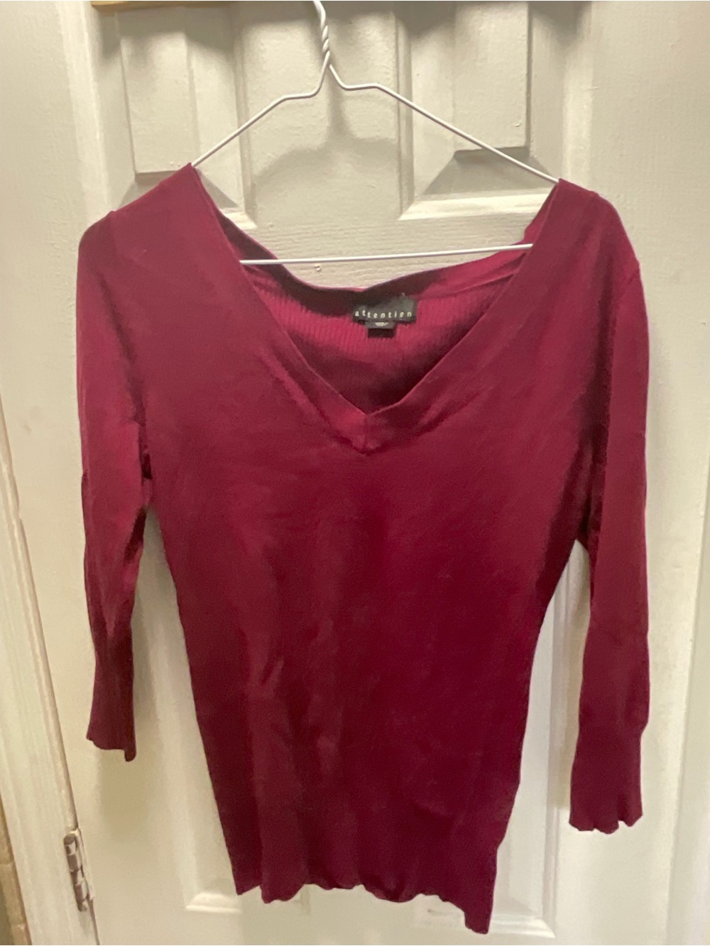 Attention Burgundy V-neck Lightweight Sweater Size L